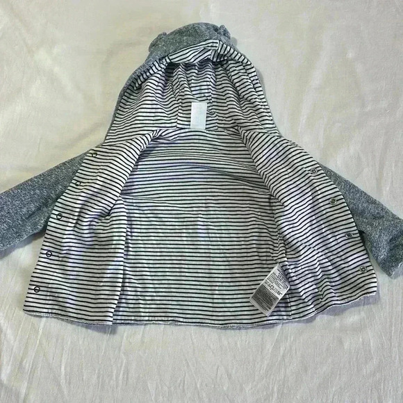 GAP - 3 piece infant outfit. Size 6-12 months - Picture 6 of 12